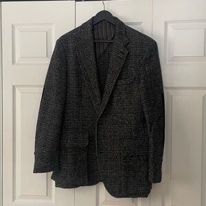 Wool casual sport coat unique!  No size fits a 43R.